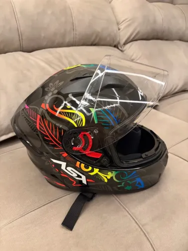 Capacete ASX