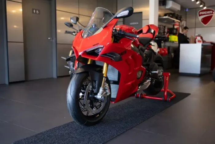 DUCATI PANIGALE V4 S 1.103cc 215 CV DE POTÊNCIA