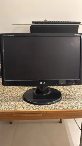 Monitor LG 18,5"