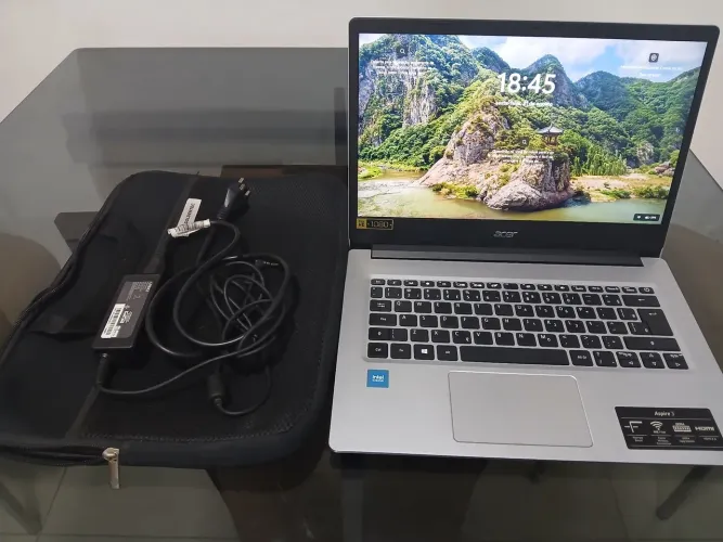Notebook Acer Aspire 3 + Mochila
