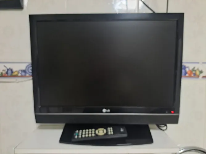 TV e monitor 22 polegada LG