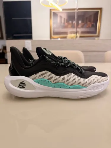 CURRY 11