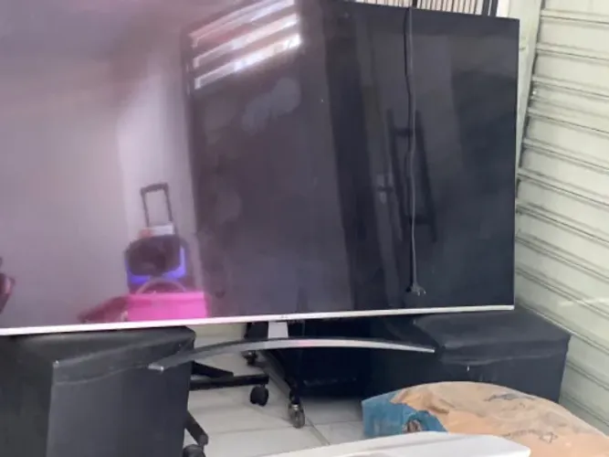 Tv 65 retiradas de peças