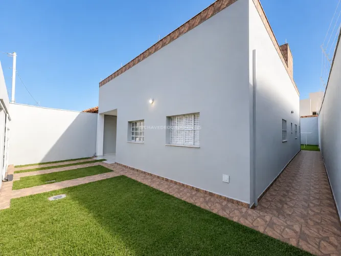 Casa à Venda no Bairro Olinda