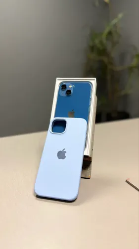 iPhone 13 256 GB - Muito Novo ?