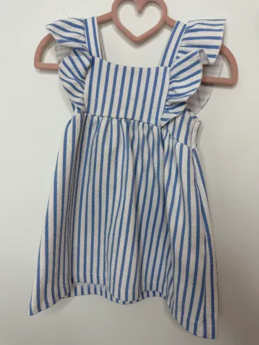 Vestido listrado infantil da Zara