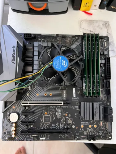 Kit Upgrade Intel i78700 + ASRock B360M Performance + 16GB DDR4