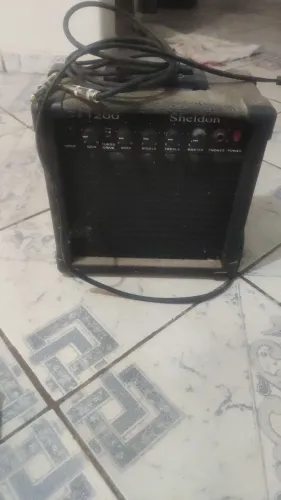 Vendo guitarra mais caixa amplificadora