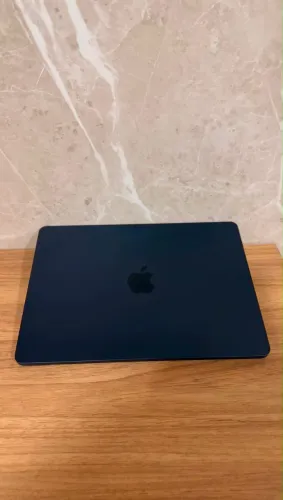 MacBook Air M5 512GB e 16 GB Midnight- NOVO