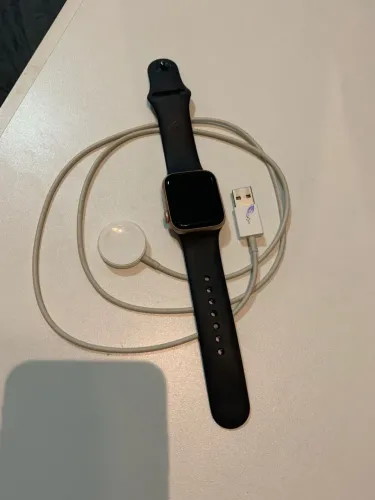 Relógio Apple Watch série 5. 40mm