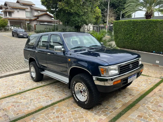 Toyota Hilux SW4 4X4 2.8 Diesel 1993