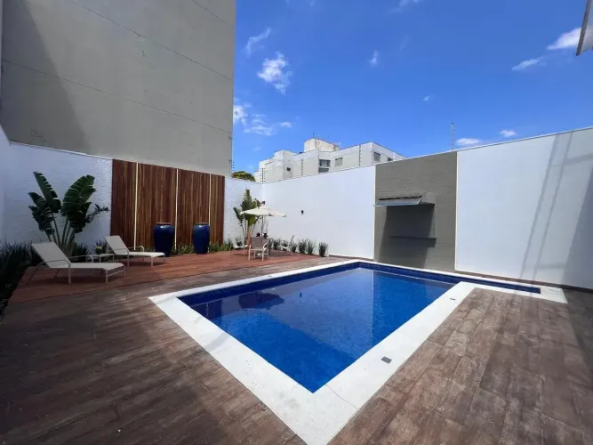 Casa com 04 quarto a venda em Maringá - PR