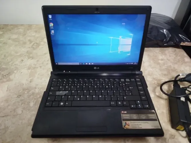 Notebook LG A410 intel i3 M390, 2,67Ghz, 3Gb Ram, 250Gb HD, tela de 14 polegadas