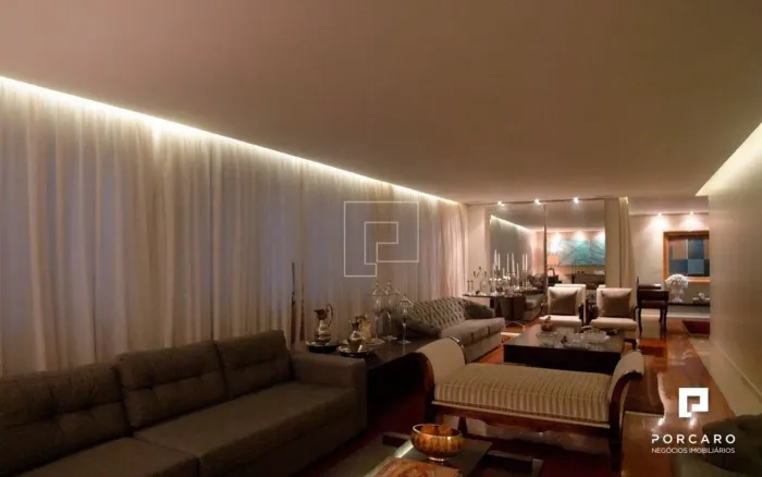 Cobertura no Sion: Modernidade e conforto em um único espaço