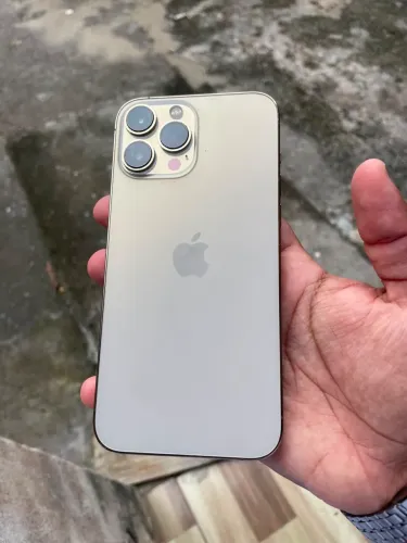 IPHONE 13 PRO MAX, 128GB, BATERIA 79% SOMENTE TELA TROCA. SÓ VENDAAAAA
