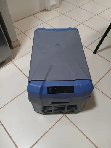 Vendo geladeira portátil