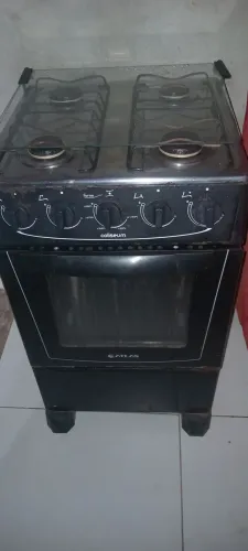 Vendo fogão 4 Bocas usado mais Fucionando tudo