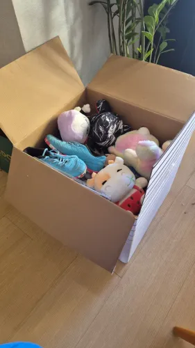 DOAÇÃO URGENTE móveis e roupas