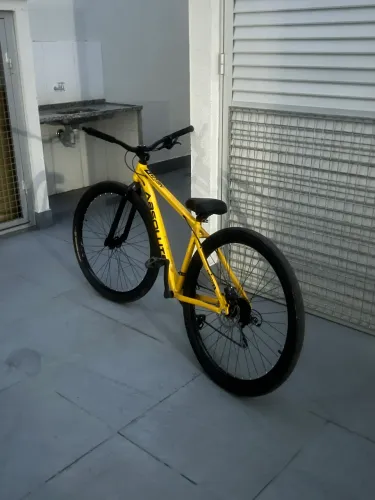 BICICLETA NERO 5