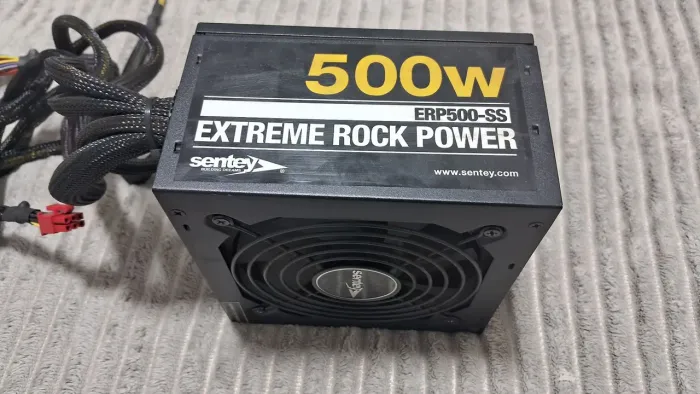 Fonte gamer 500W sentey