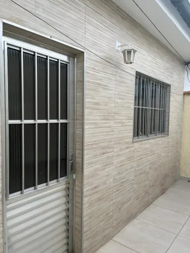 Aluga-se casa no Jardim Munhoz - Guarulhos ! Ótima localização