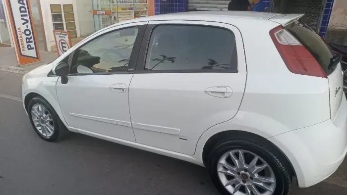 Fiat Punto Essence 1.6 Flex 16V 5P 2012