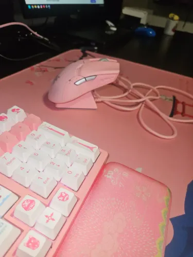 Teclado Akko 3098B tri - World tour Tokyo + Mouse Razer Viper Ultimate + Mousepad + apoio