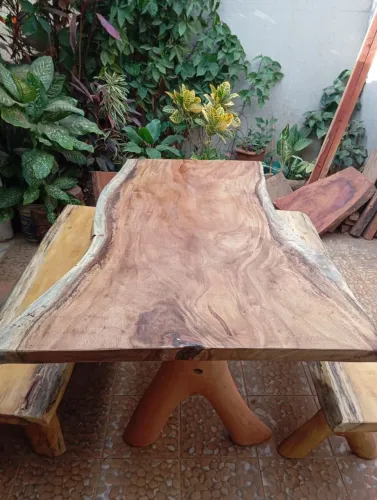MESA RÚSTICA