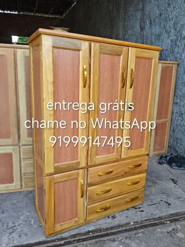 Roupeiro de solteiro 3 portas novo frete grátis.