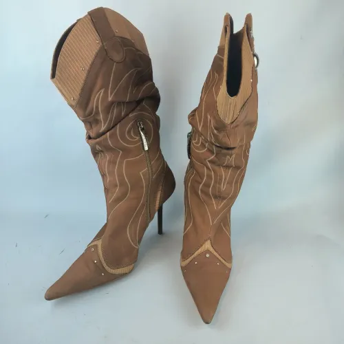 bota western carmen steffens, tamanho 36, na cor marrom. Salto agulha