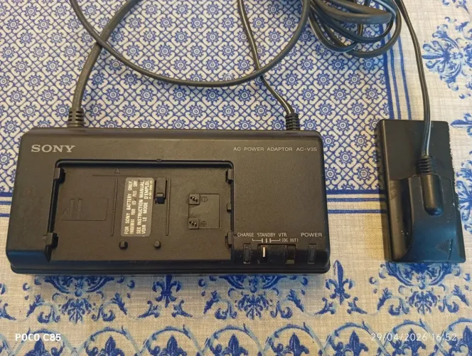Carregador de bateria Sony