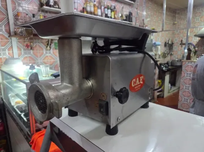 Moedor de Carne Elétrico CAF 8
