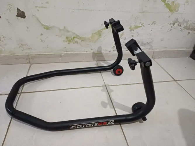 Cavalete traseiro para balança