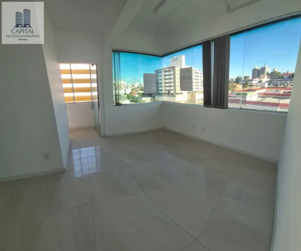 Ampa sala com 37m2 privativo com garagem
