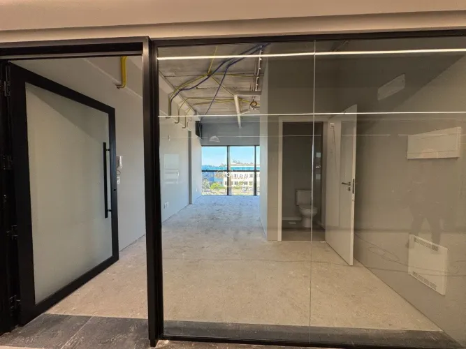 Sala comercial 27,37m² - Campeche, Florianópolis-SC