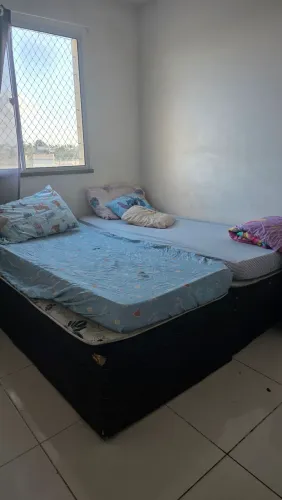 Vendo base cama e colchão infantil
