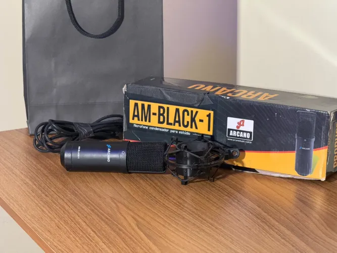 Microfone Condensador Arcano AM-Black-1 (Usado por apenas 4 meses!)