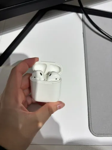 AirPods Apple (2ª Geração) - Leia a descrição