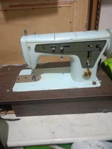 Máquina de costura