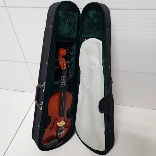 Violino 1/2 Semi-novo