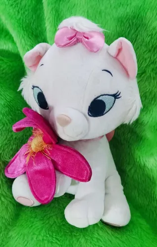 Gatinha Marie plush