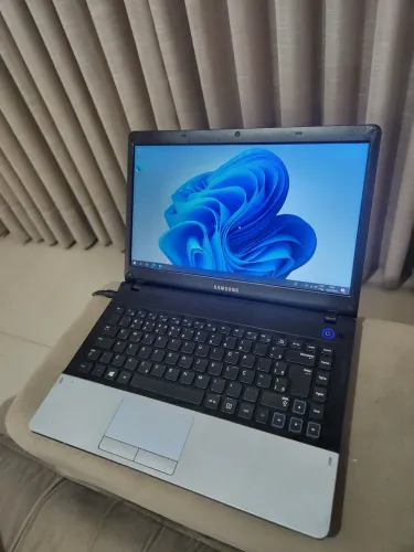 Notebook samsung NP300e