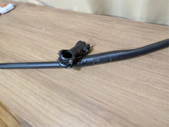 Guidão + mesa carbono ITM Eridy  