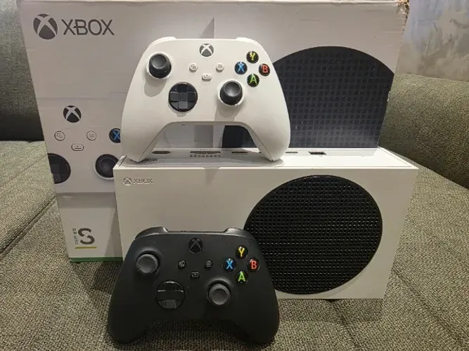 XBOX Series S 512 GB pronto para GTA VI + 2 Controles + Pilhas recarregáveis