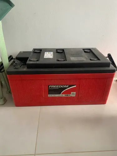 Bateria estacionária Freedom DF4100 12v 240Ah