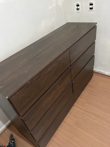 Cômoda 8 gavetas em ótimo estado