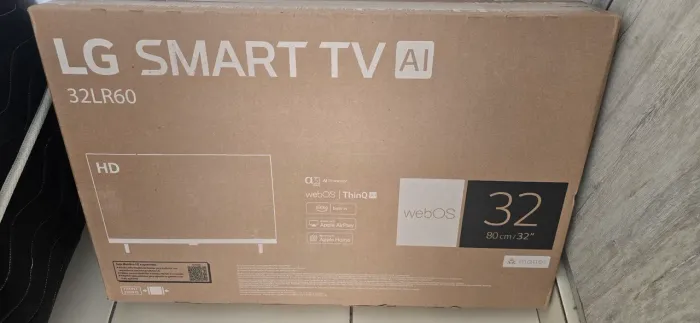 Tv smart LG lacrada 32 polegadas 