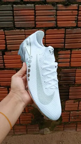 CHUTEIRA NIKE MERCURIAL VINI JR