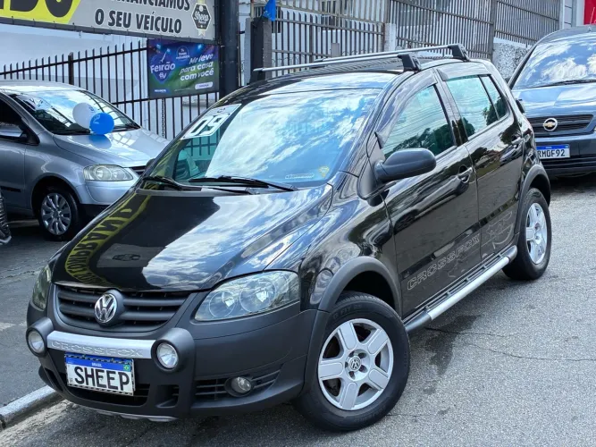 Volkswagen Crossfox 1.6 MI Total Flex 8V 5P 2009