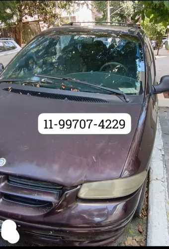 Chrysler Caravan SE 2.4/3.3 1999